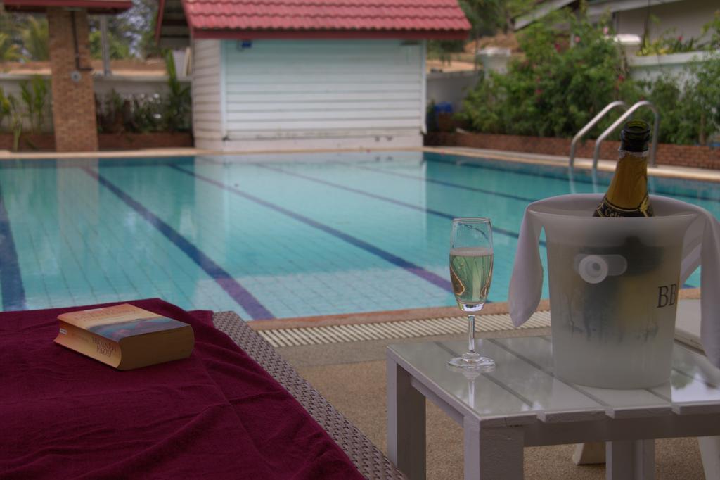 Surin Sweet Hotel 外观 照片